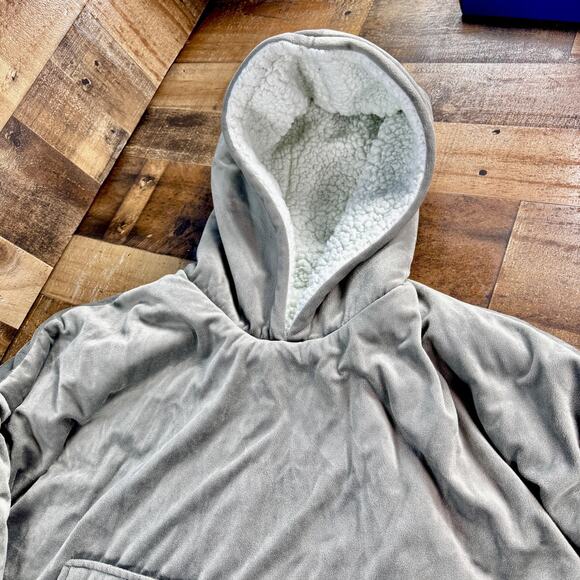 The COMFY Wearable Blanket Snuggie GRAY Hoodie Unisex One Size SUPER WARM! - Picture 4 of 7